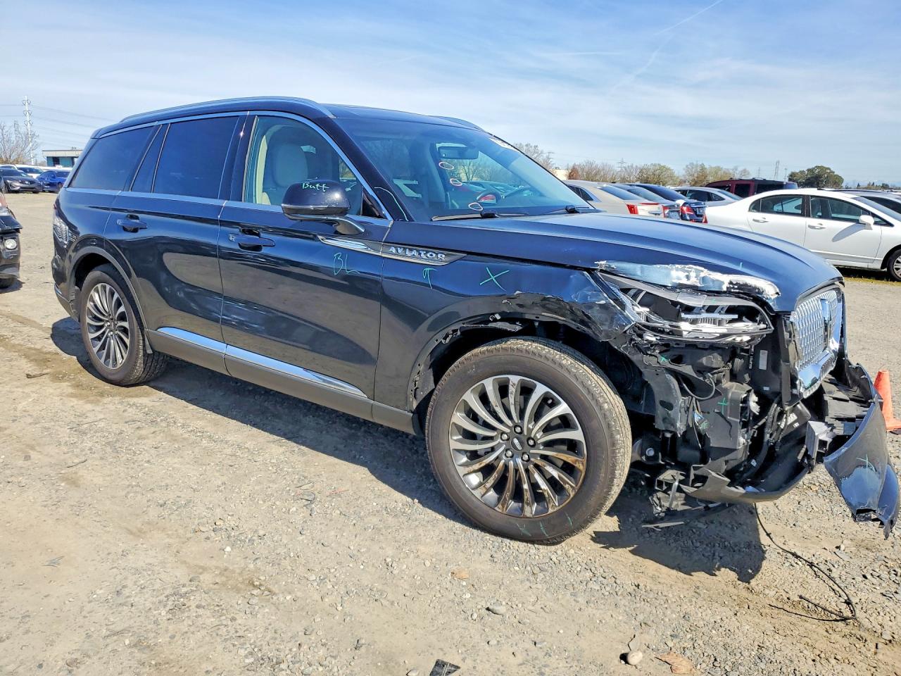 2021 LINCOLN AVIATOR RESERVE photo 4