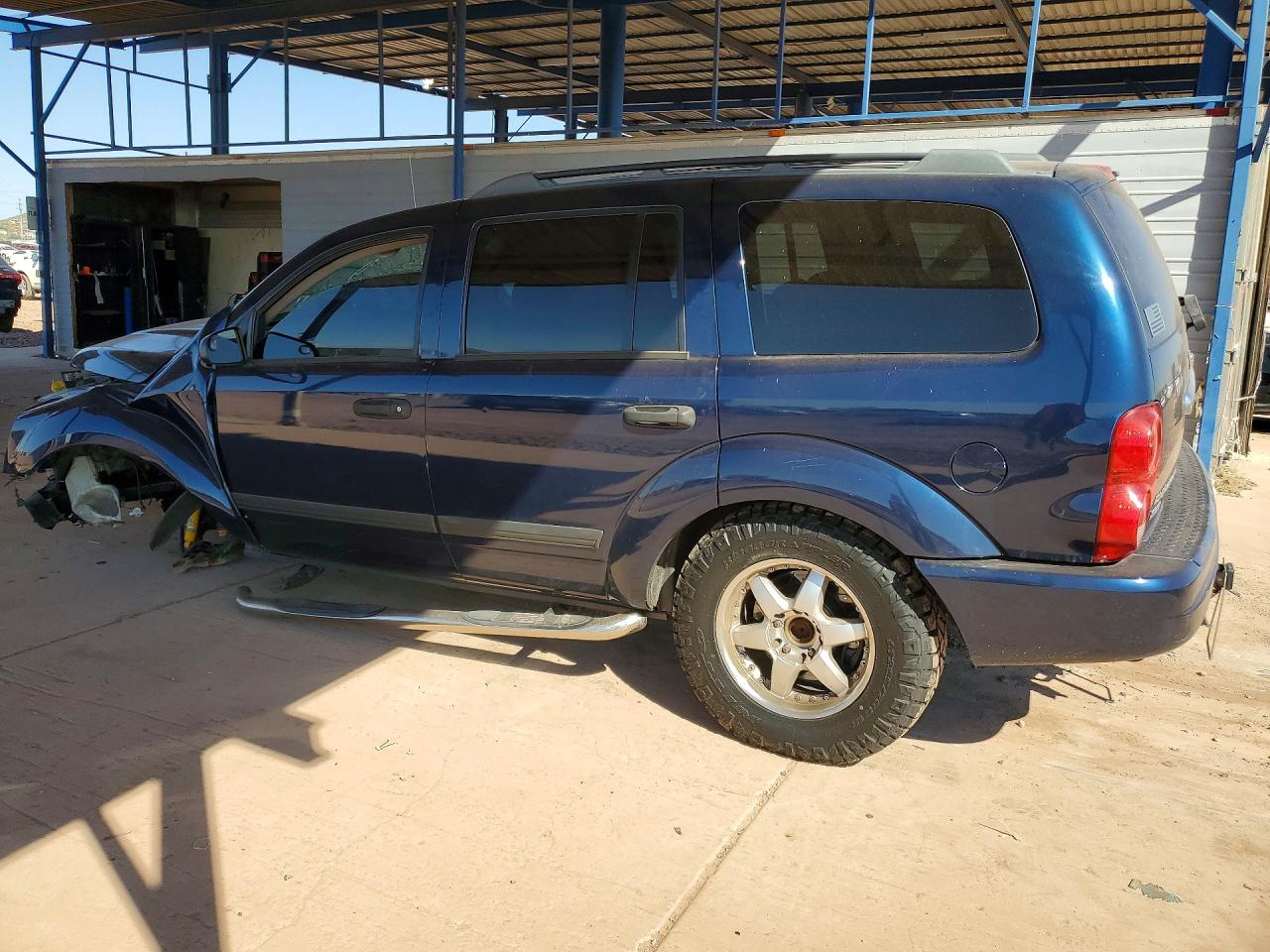 2006 DODGE DURANGO SLT photo 2