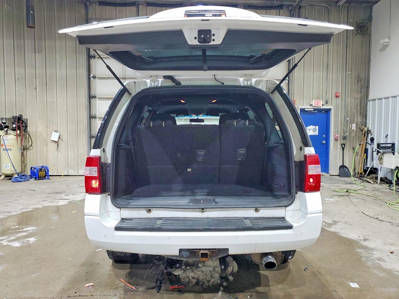 2017 FORD EXPEDITION XLT photo 6