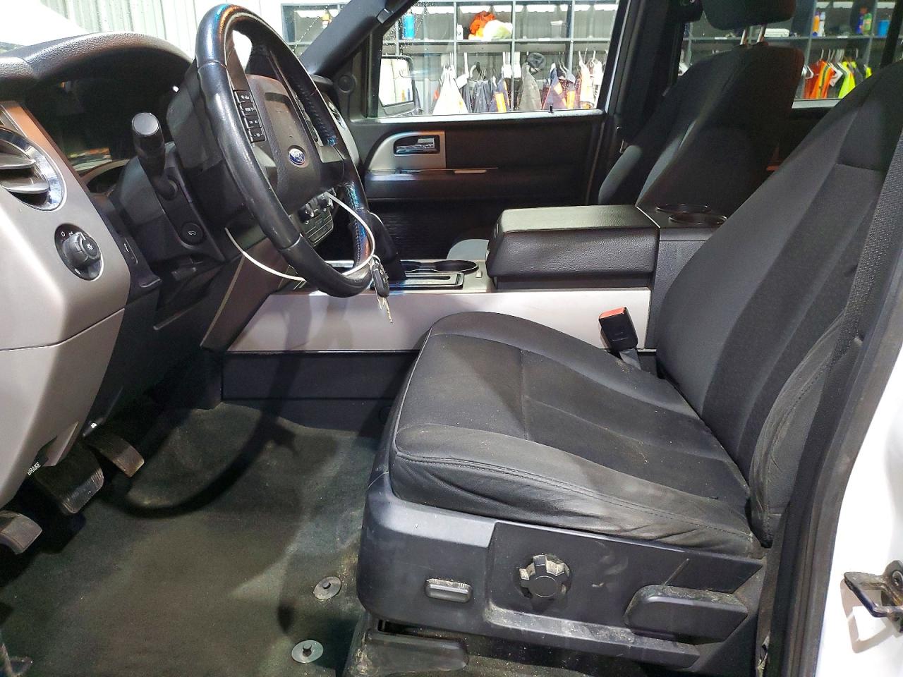 2017 FORD EXPEDITION XLT photo 7