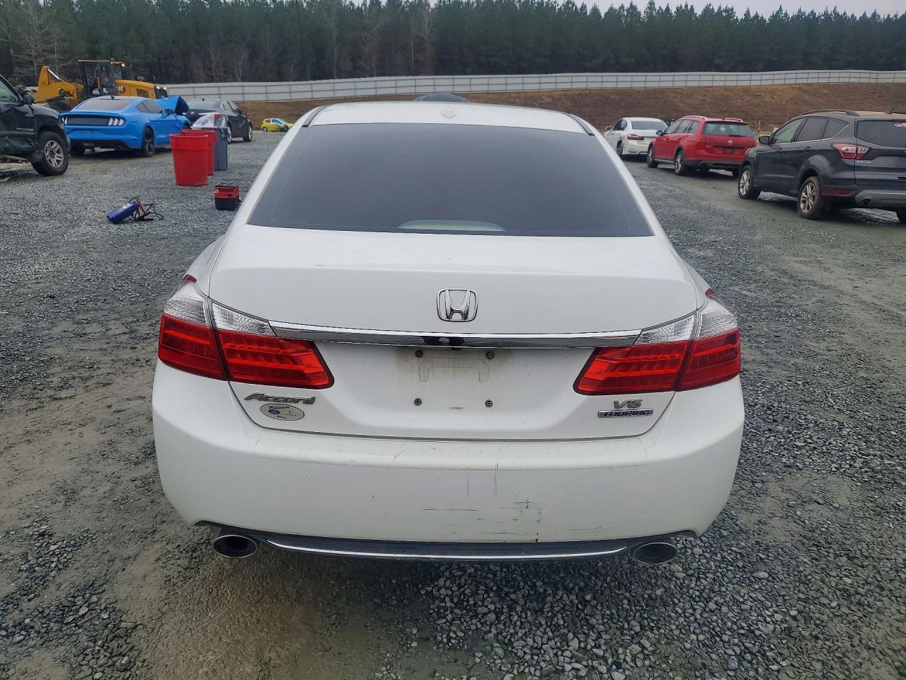 2015 HONDA ACCORD TOURING photo 16