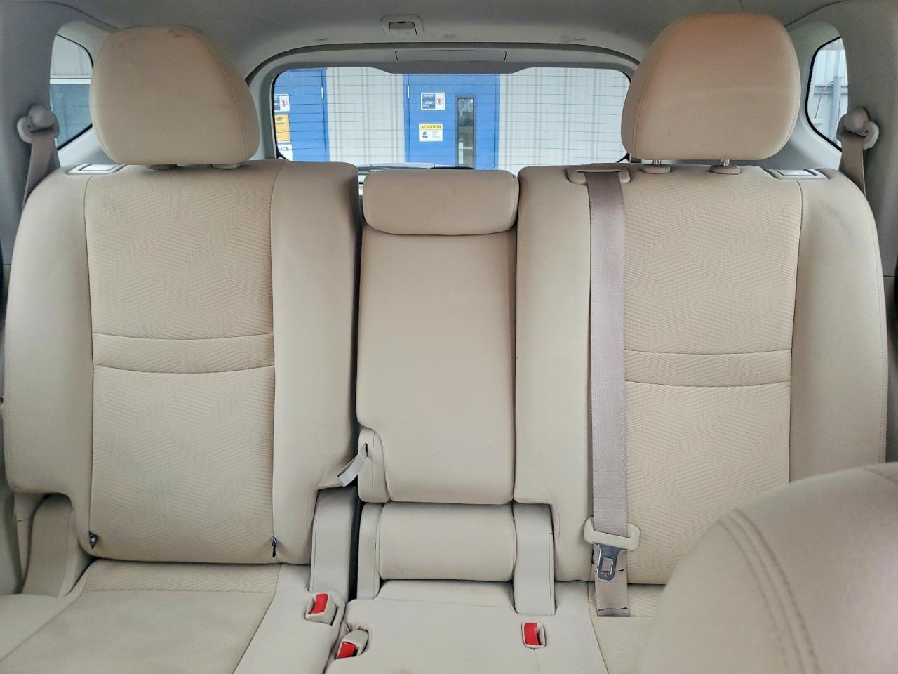 2016 NISSAN ROGUE SV photo 19