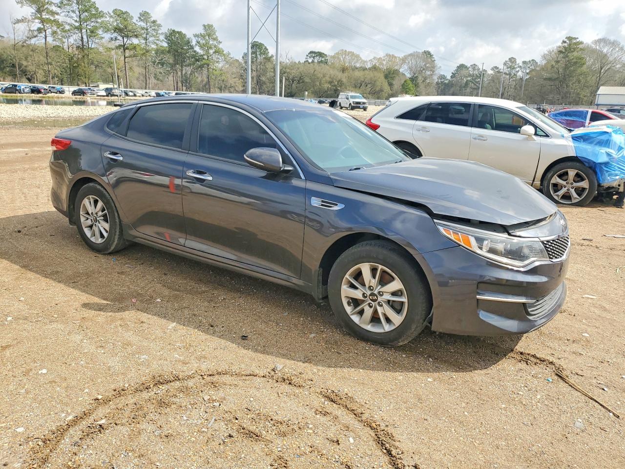 2018 KIA OPTIMA LX photo 4
