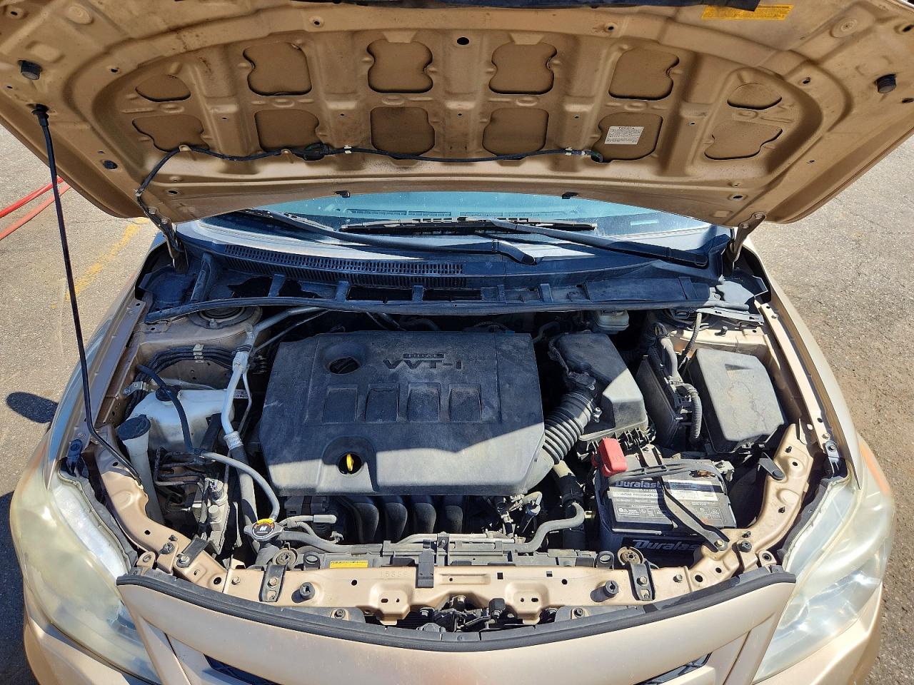 2012 TOYOTA COROLLA LE photo 11