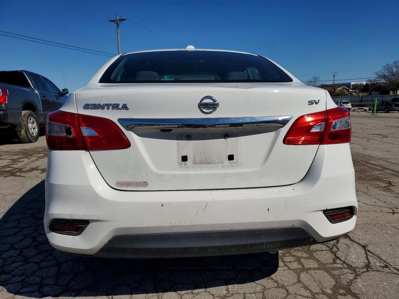 2018 NISSAN SENTRA SV photo 11
