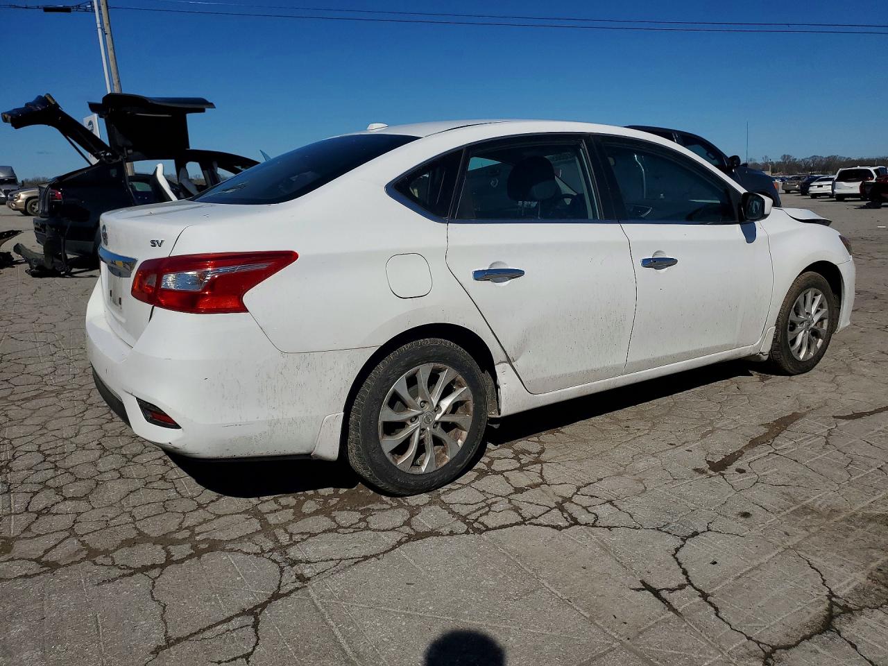 2018 NISSAN SENTRA SV photo 5