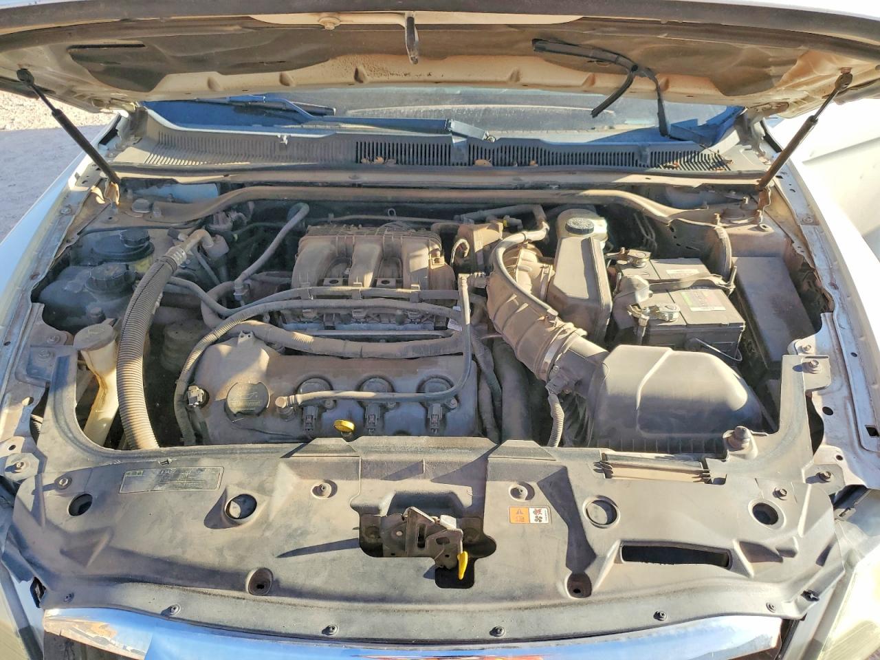 2012 FORD TAURUS SEL photo 21