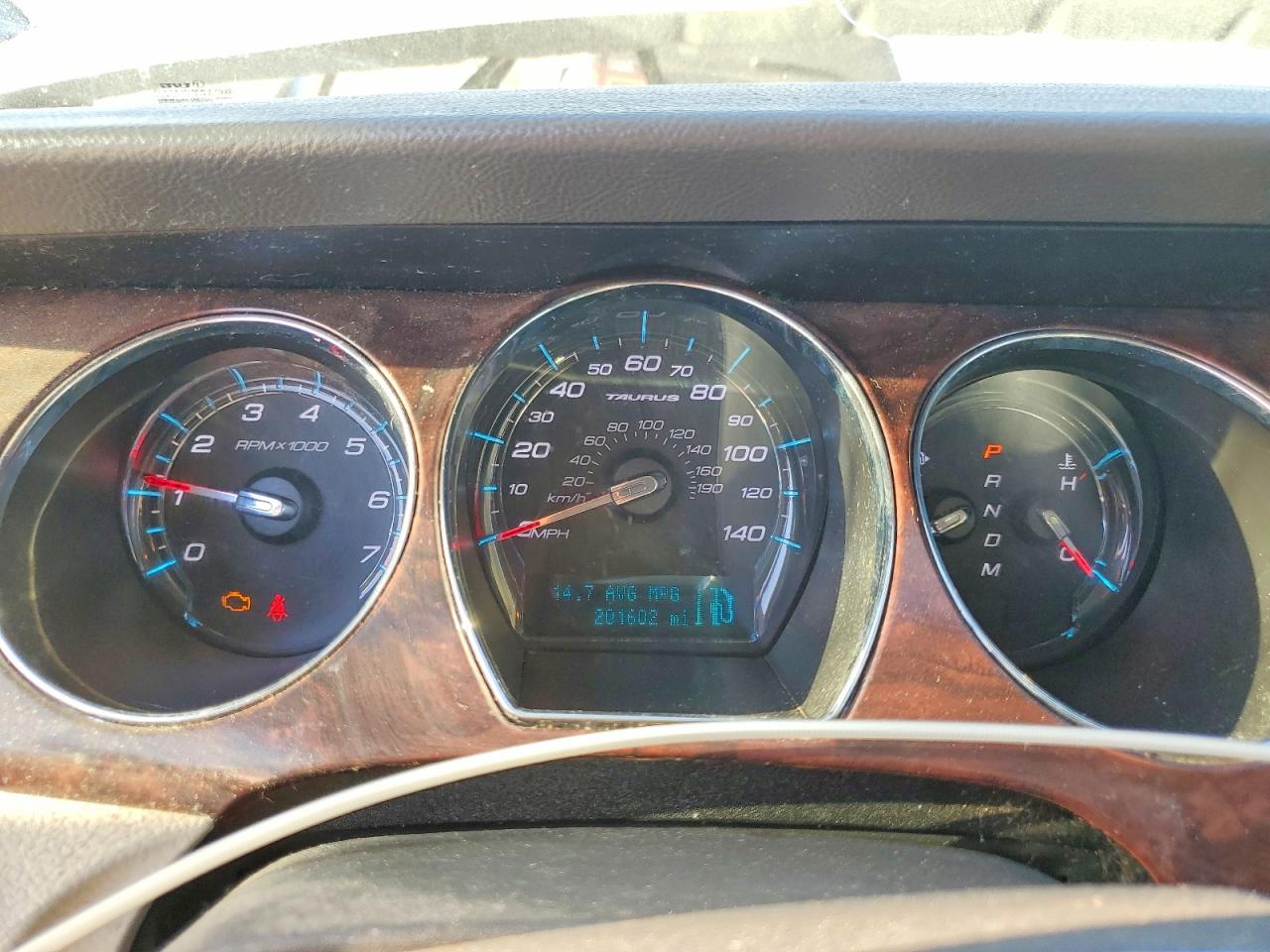 2012 FORD TAURUS SEL photo 17