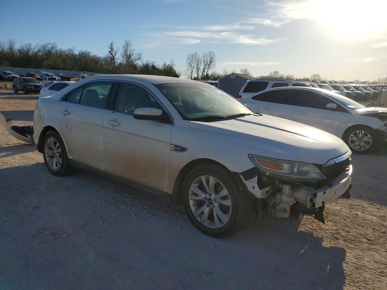 2012 FORD TAURUS SEL photo 7