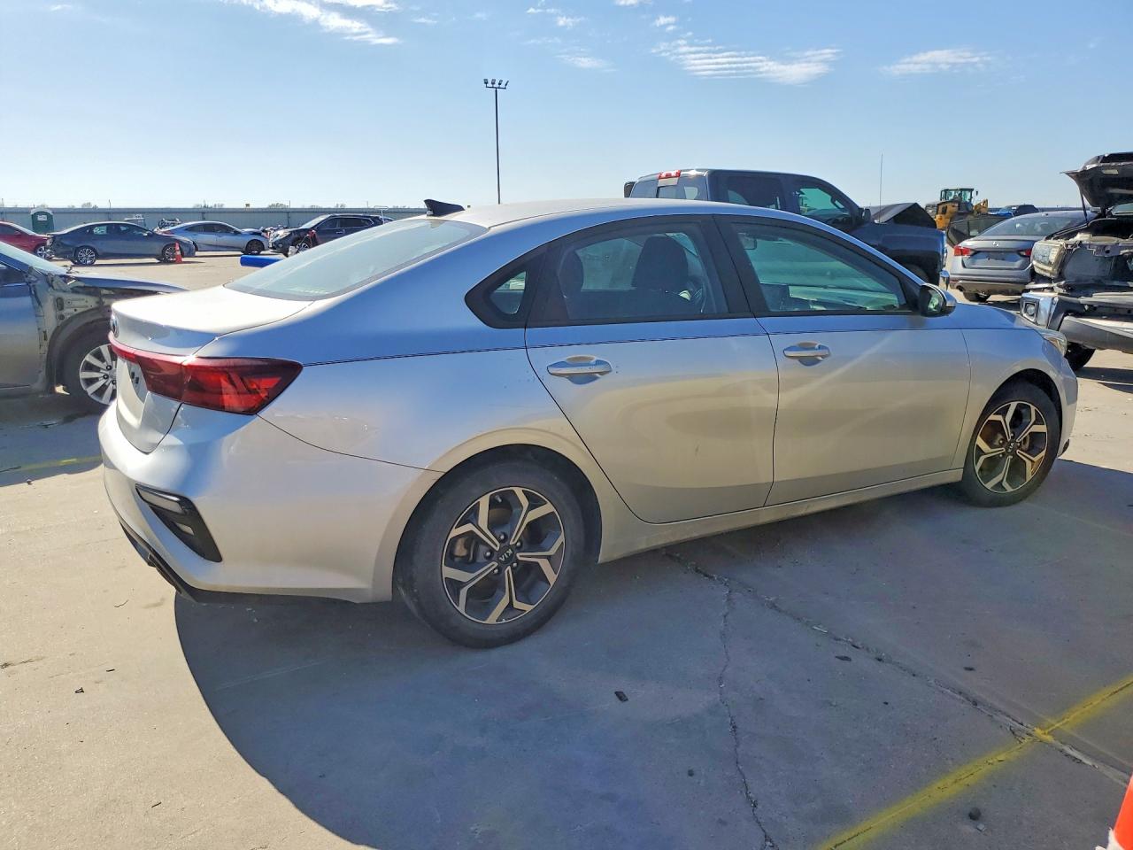 2020 KIA FORTE LXS photo 3