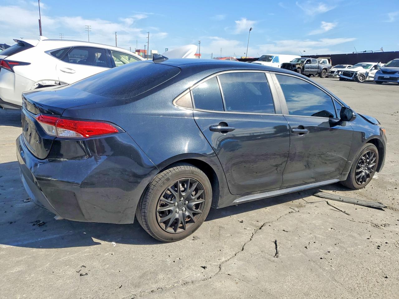 2022 TOYOTA COROLLA LE photo 7