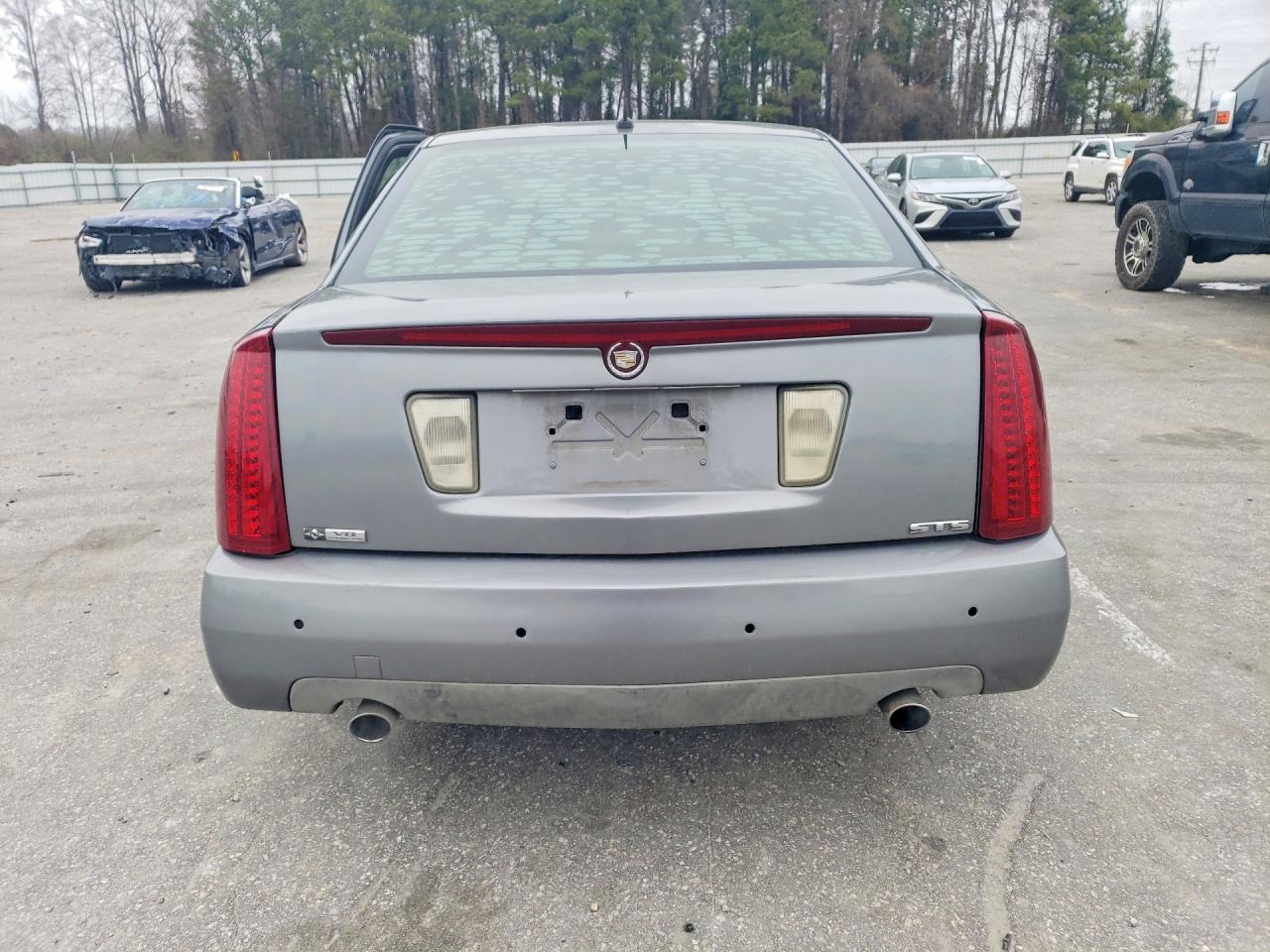 2005 CADILLAC STS photo 6