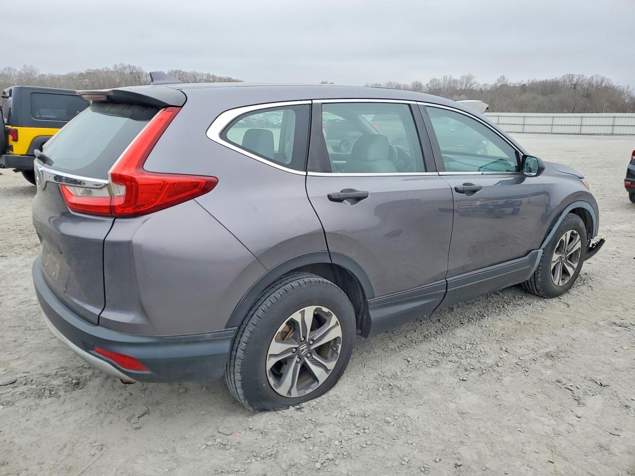 2017 HONDA CR-V LX photo 7