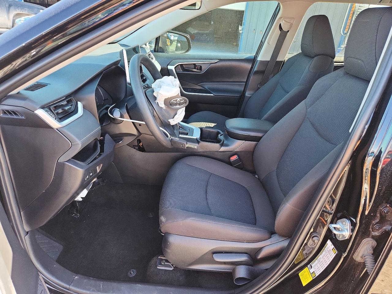 2024 TOYOTA RAV4 LE photo 19