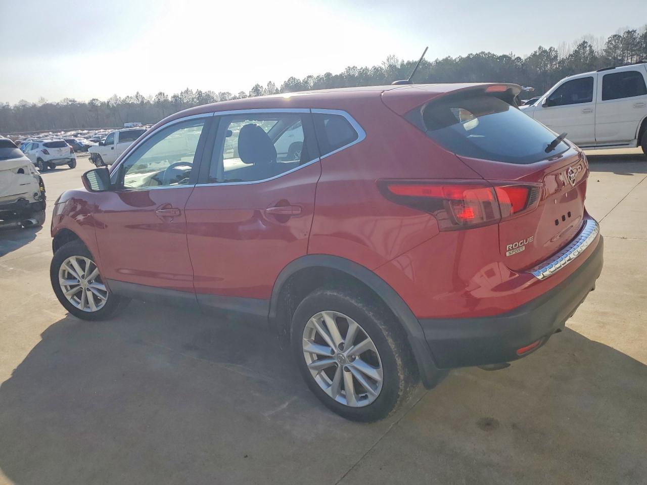 2018 NISSAN ROGUE SPORT S photo 2