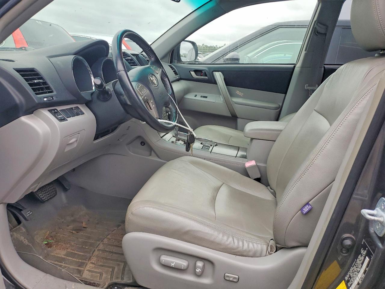 2008 TOYOTA HIGHLANDER SPORT photo 13