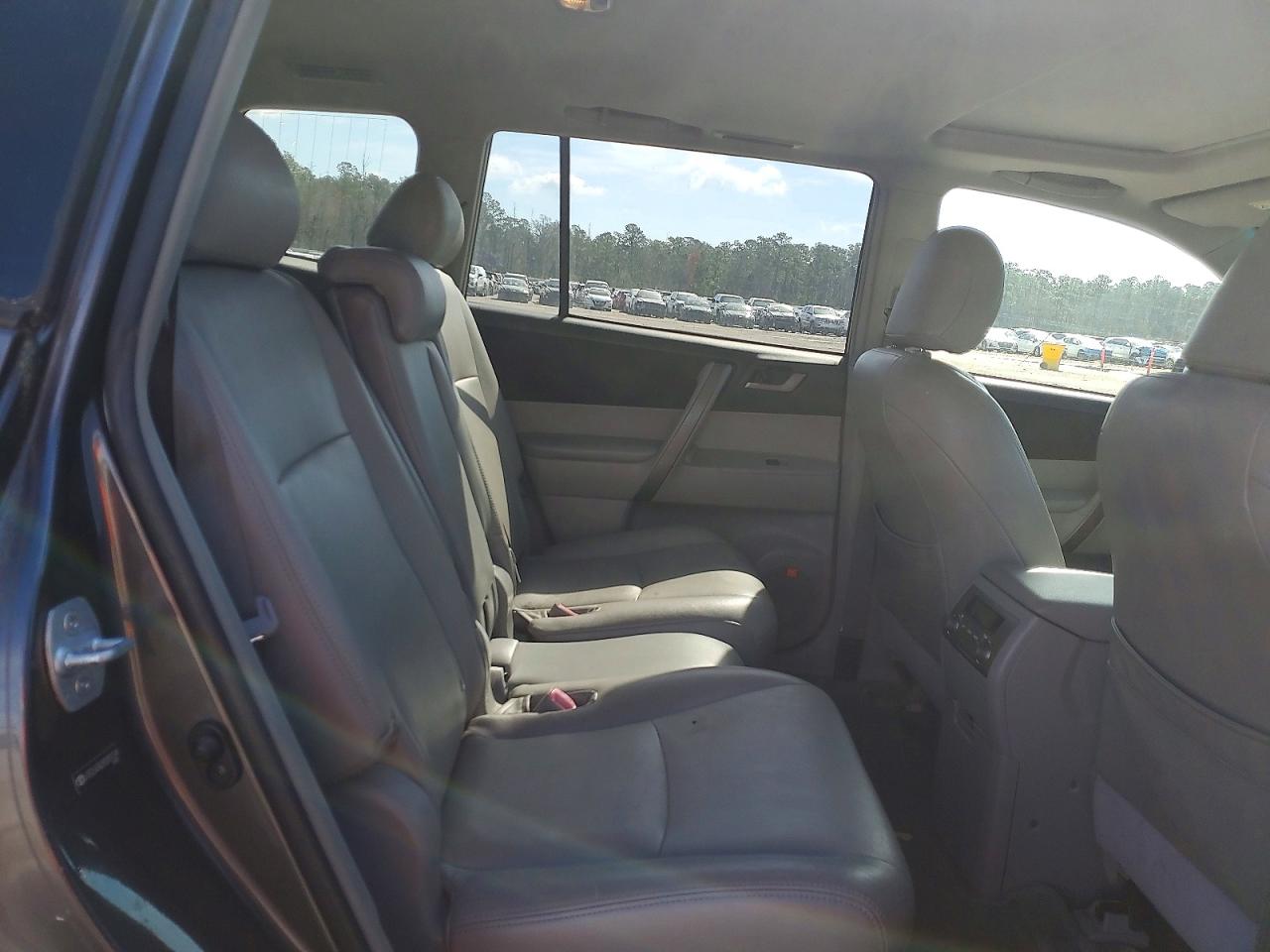 2008 TOYOTA HIGHLANDER SPORT photo 21