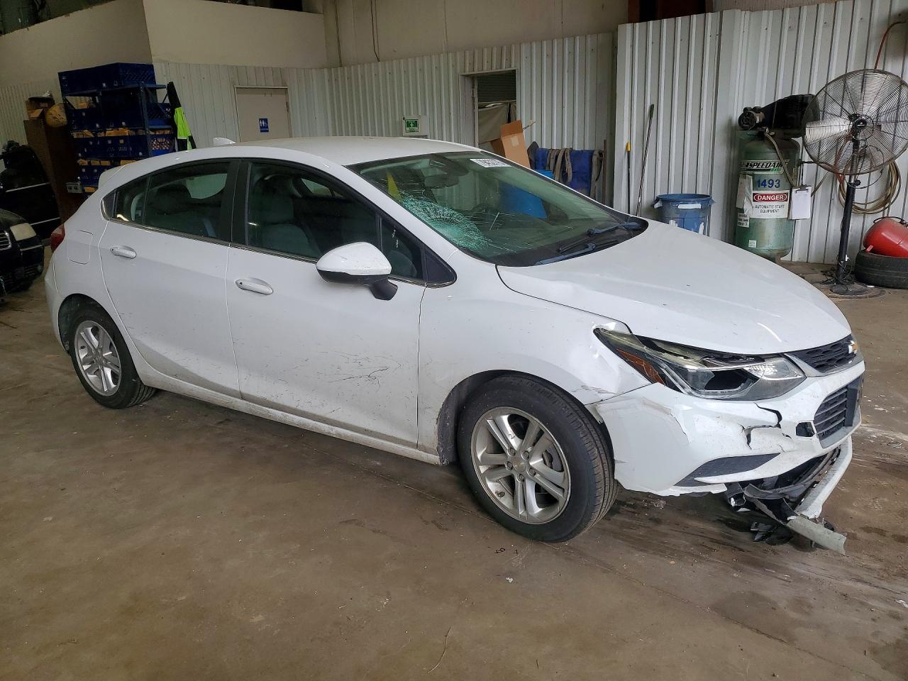 2017 CHEVROLET CRUZE LT photo 7