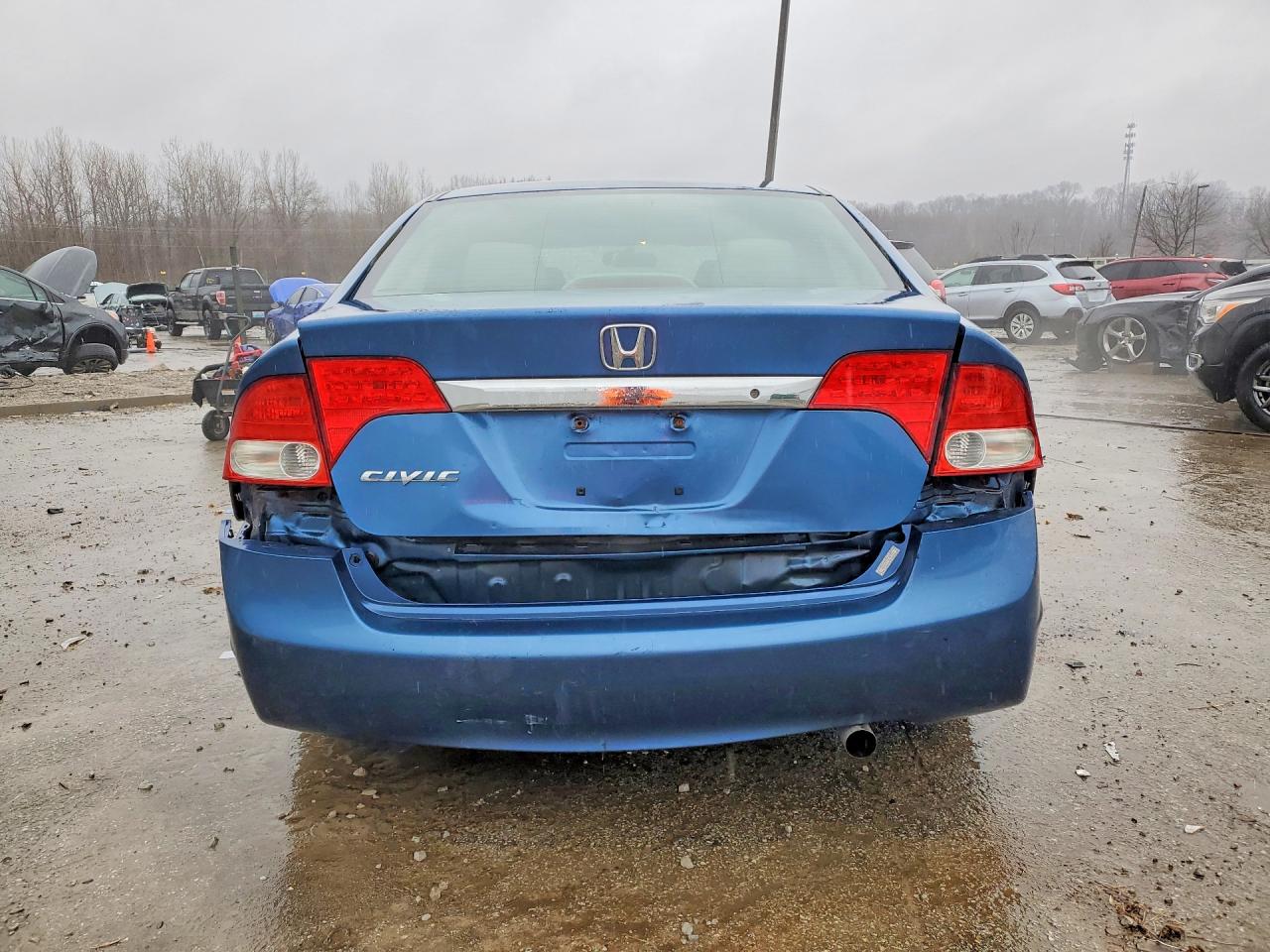 2010 HONDA CIVIC LX photo 6
