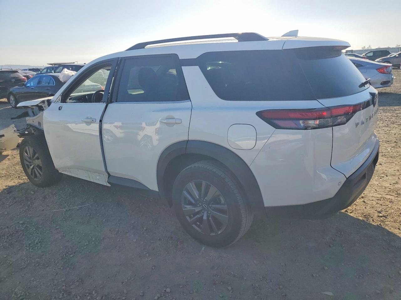 2023 NISSAN PATHFINDER SV photo 3