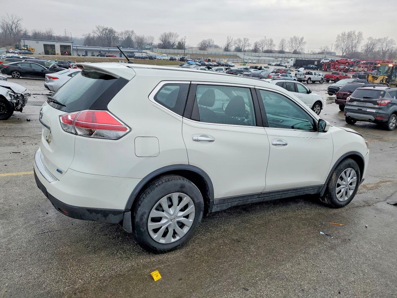 2014 NISSAN ROGUE S photo 5
