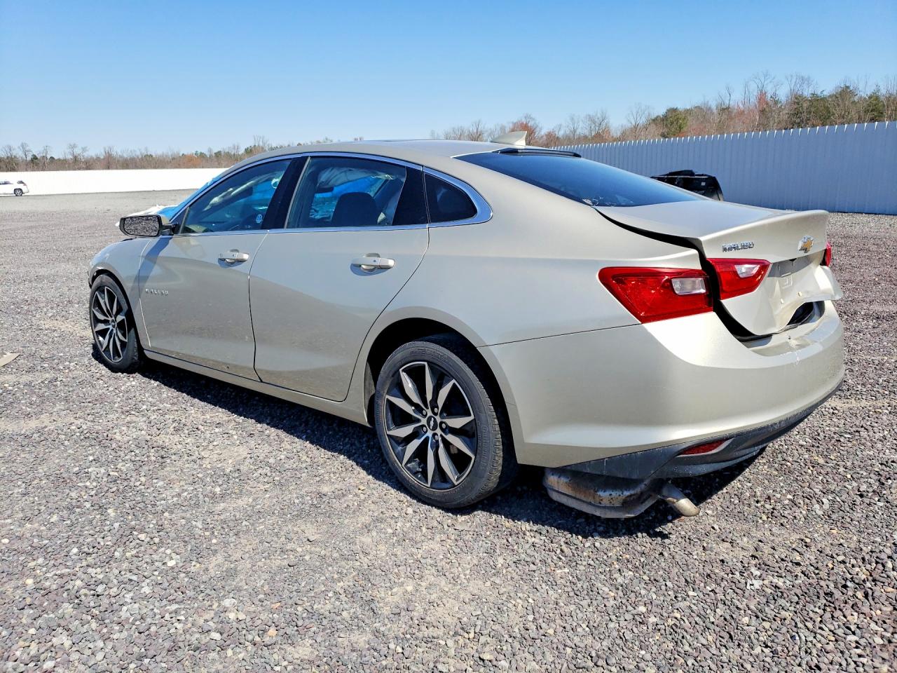 2016 CHEVROLET MALIBU LT photo 5