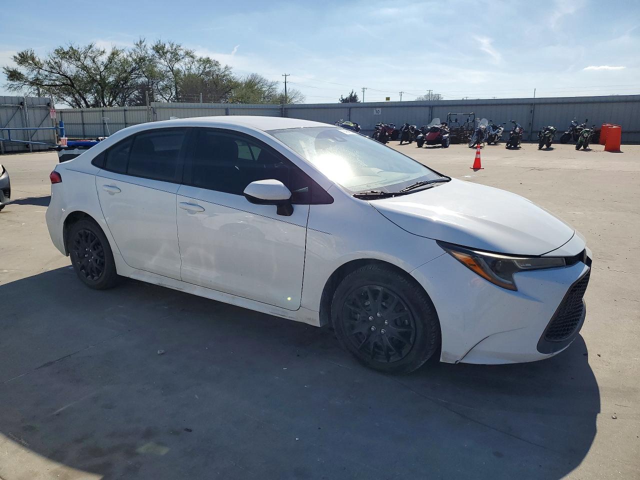 2020 TOYOTA COROLLA LE photo 4