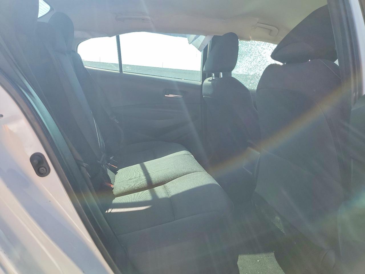 2020 TOYOTA COROLLA LE photo 10
