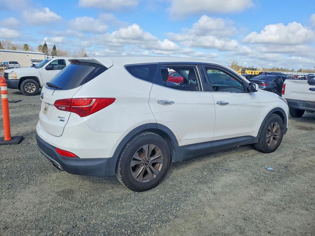 2015 HYUNDAI SANTA FE SPORT 2.4L photo 7