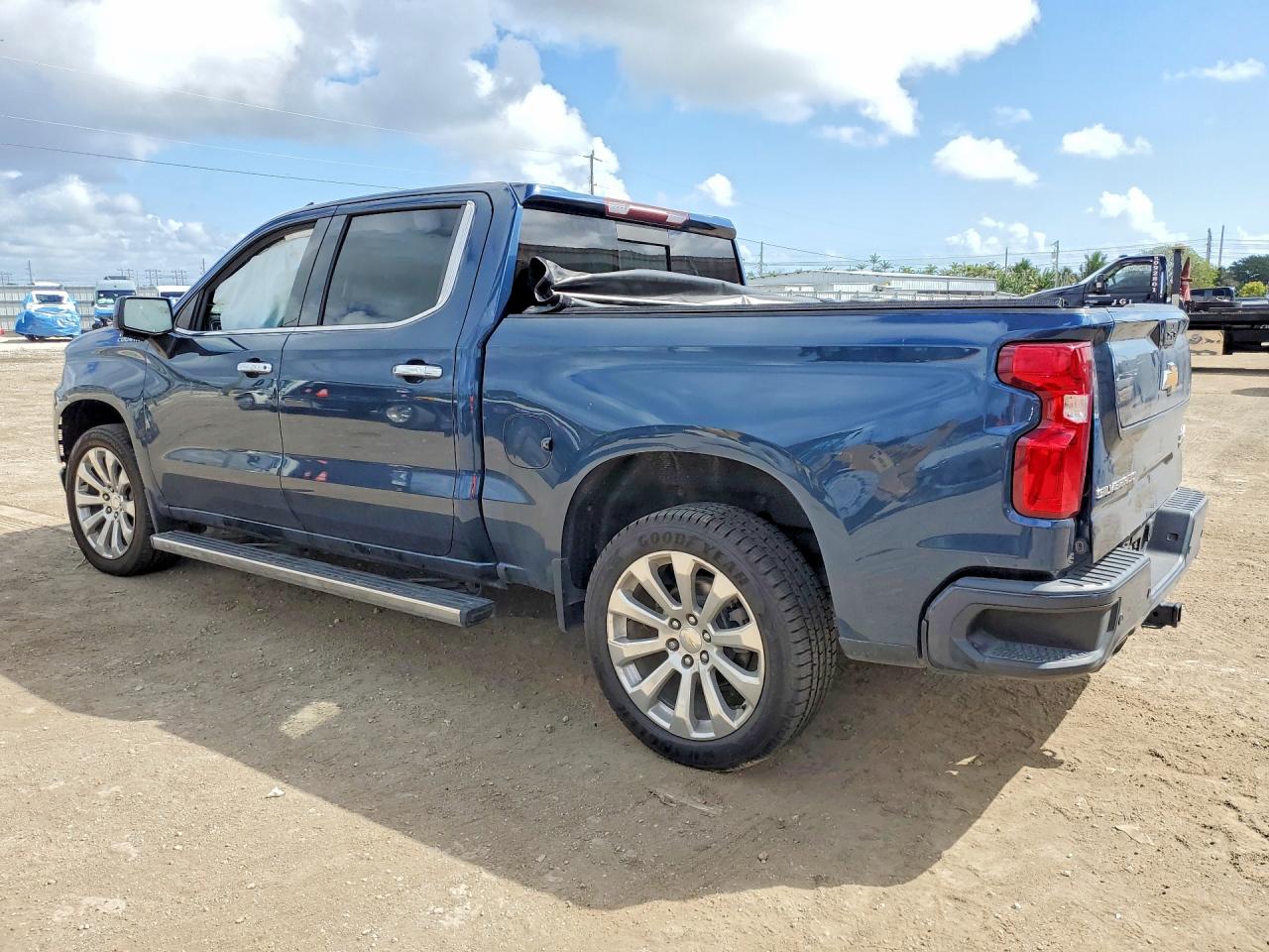 2021 CHEVROLET SILVERADO K1500 HIGH COUNTRY photo 4