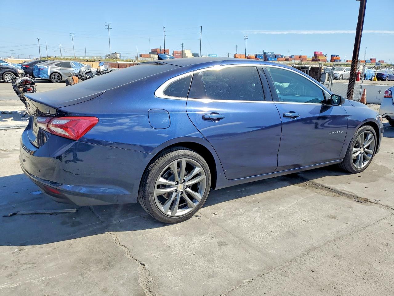 2022 CHEVROLET MALIBU LT photo 5
