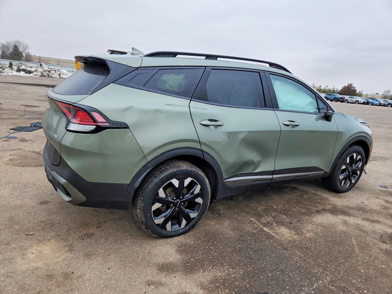 2023 KIA SPORTAGE X-LINE photo 3