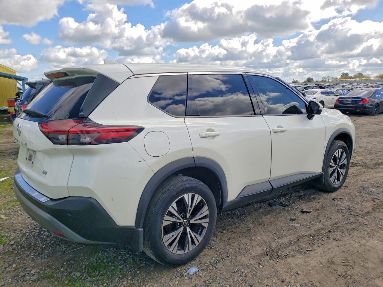 2021 NISSAN ROGUE SV photo 5