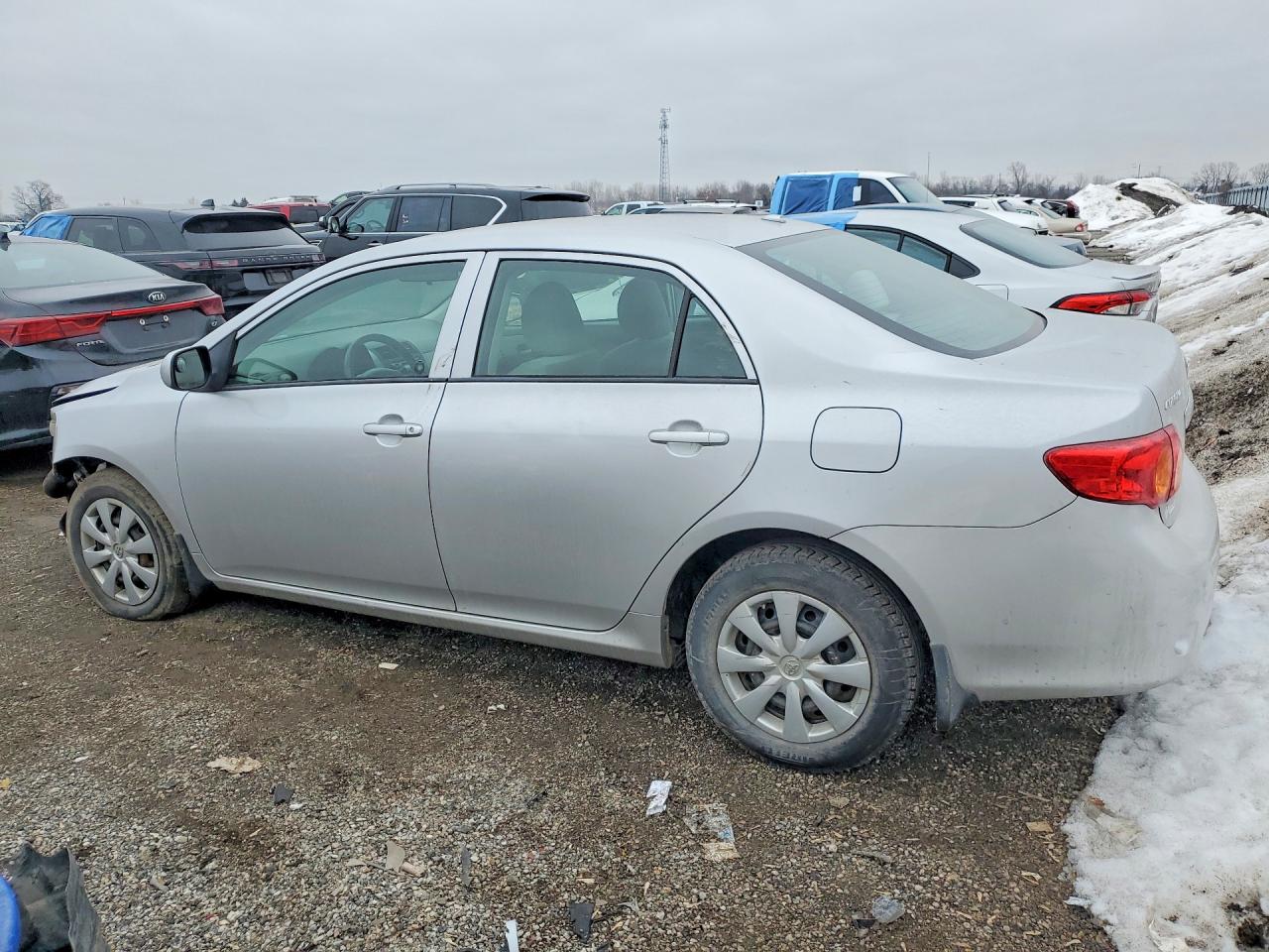 2009 TOYOTA COROLLA BASE photo 4