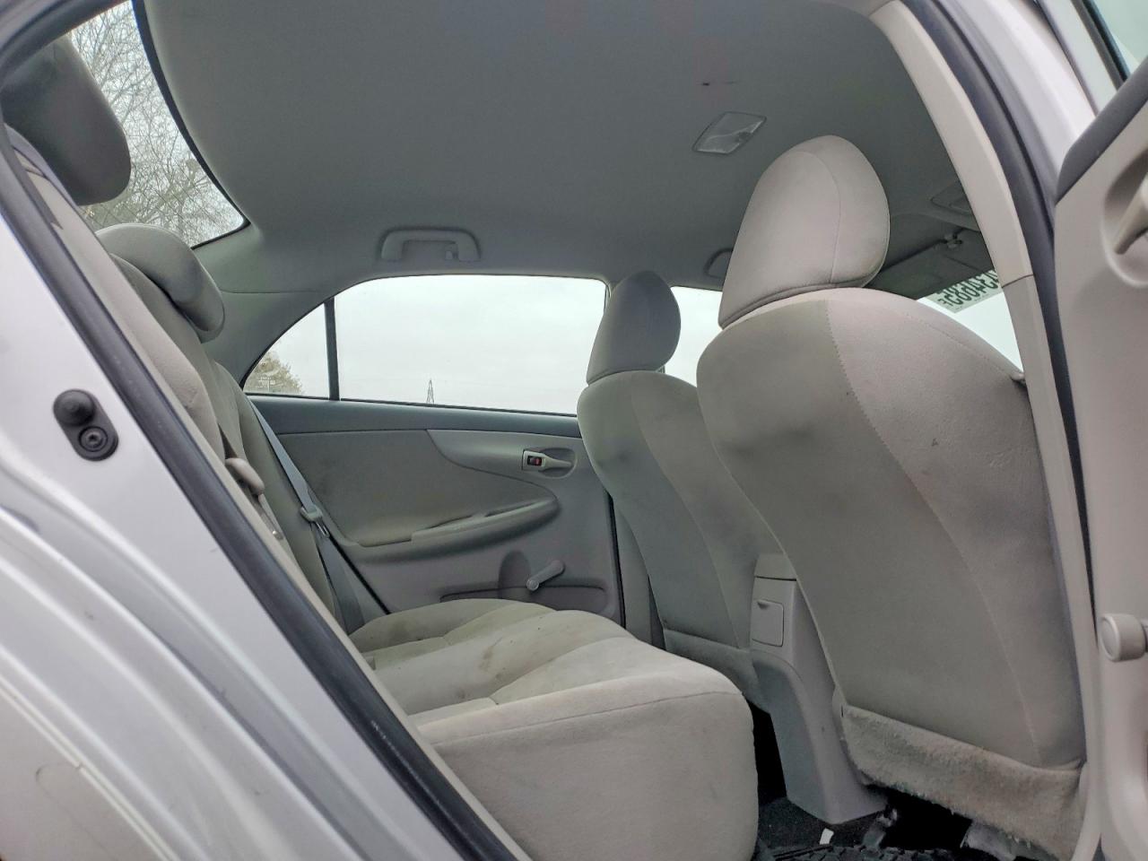 2009 TOYOTA COROLLA BASE photo 28