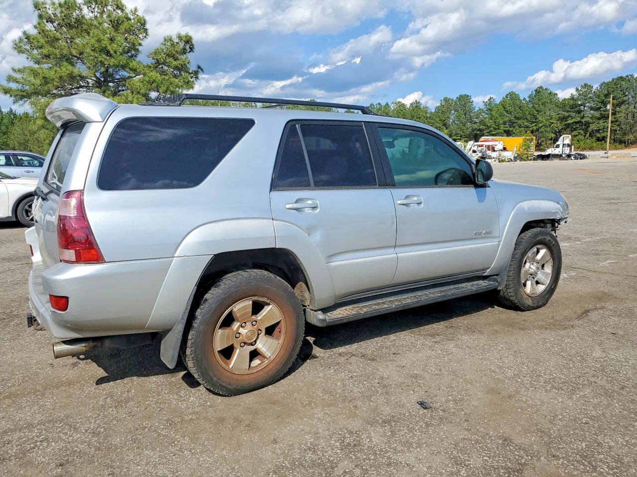 2005 TOYOTA 4RUNNER SR5 photo 3