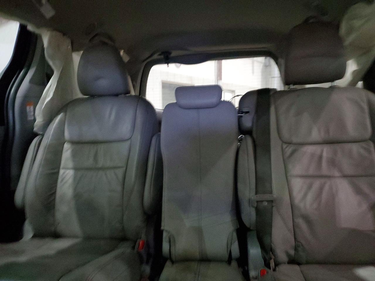 2015 TOYOTA SIENNA XLE PREMIUM 8-PASSENGER photo 19