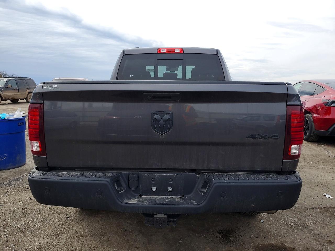 2022 RAM 1500 CLASSIC SLT photo 16