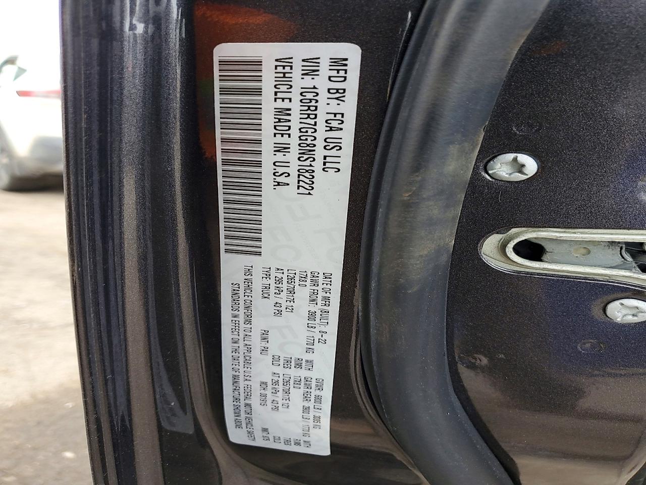 2022 RAM 1500 CLASSIC SLT photo 34