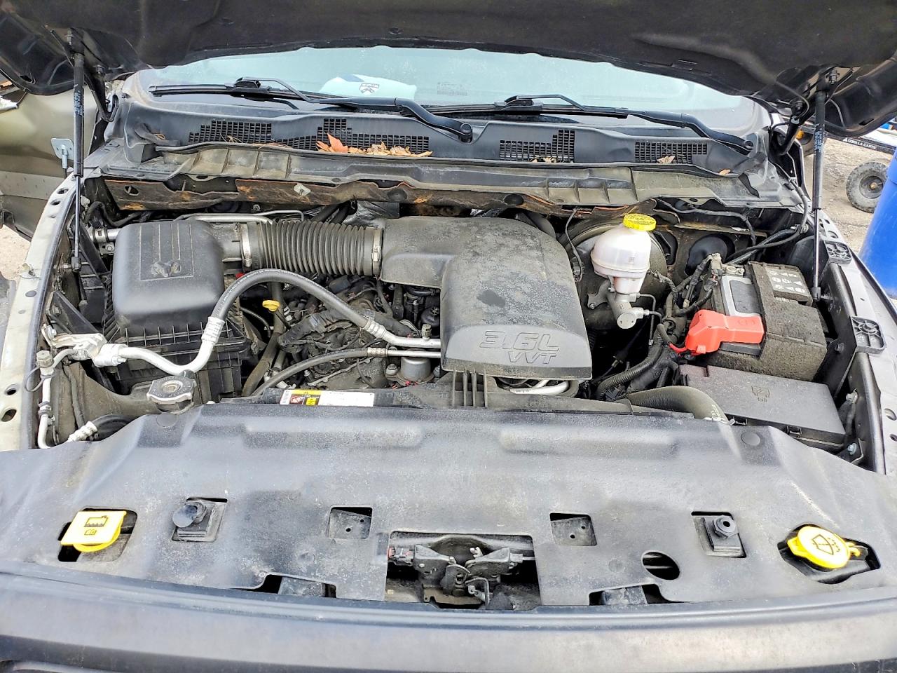2022 RAM 1500 CLASSIC SLT photo 31