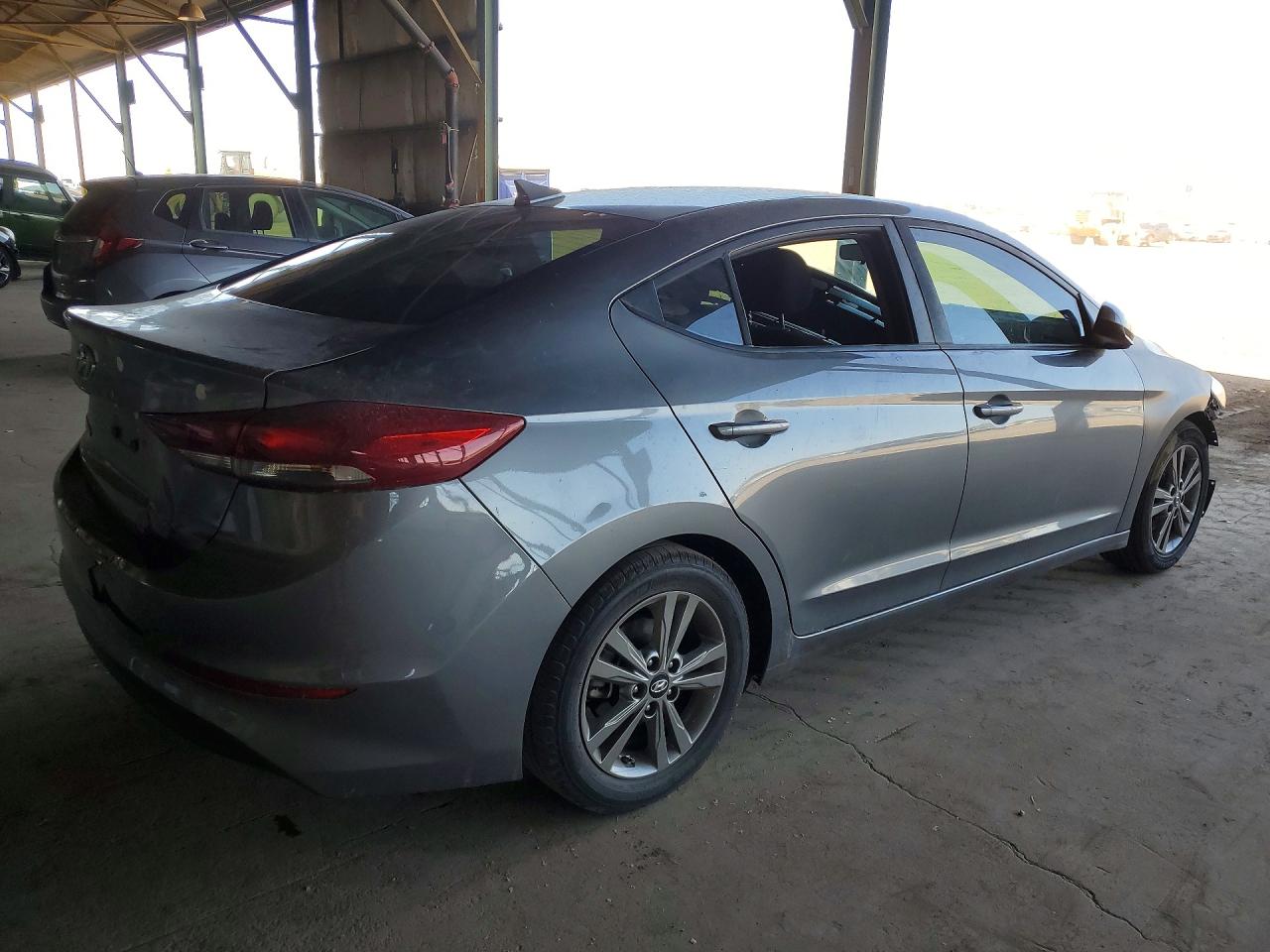 2018 HYUNDAI ELANTRA SEL photo 3