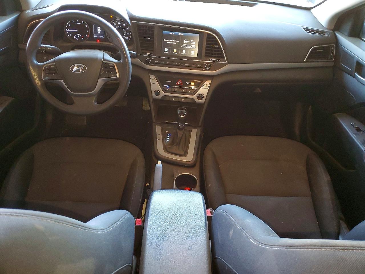 2018 HYUNDAI ELANTRA SEL photo 8