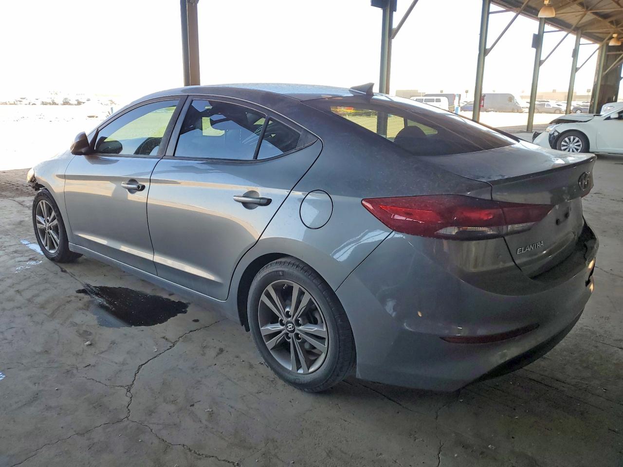 2018 HYUNDAI ELANTRA SEL photo 2