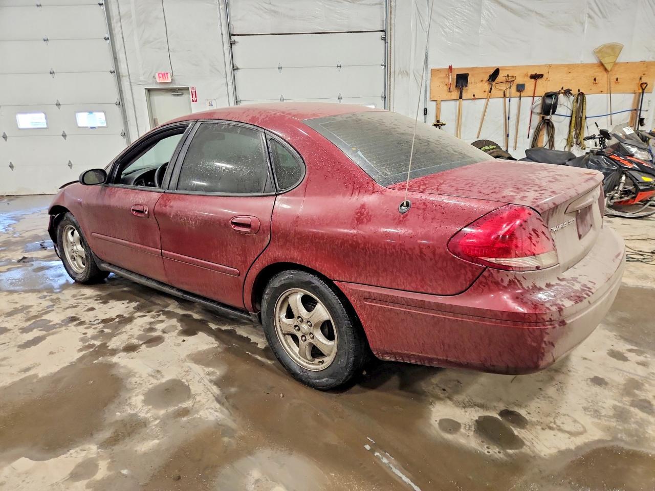 2004 FORD TAURUS photo 4