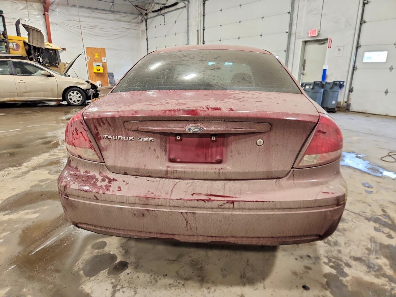 2004 FORD TAURUS photo 16