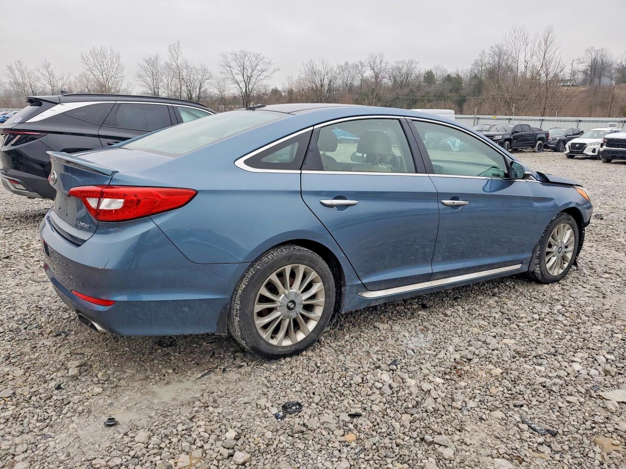 2015 HYUNDAI SONATA photo 3