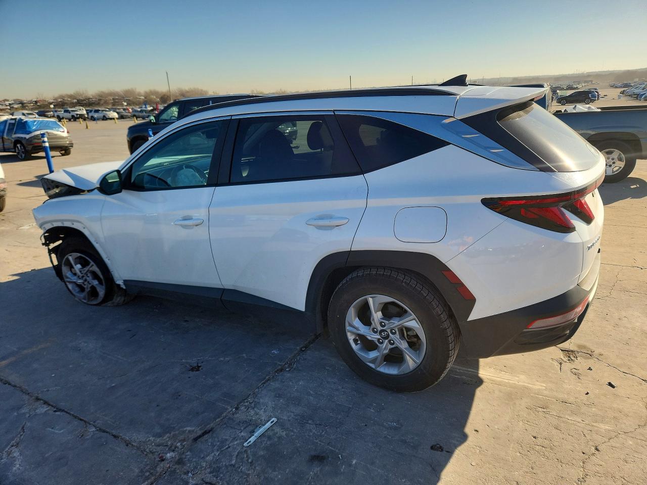 2024 HYUNDAI TUCSON SEL photo 3
