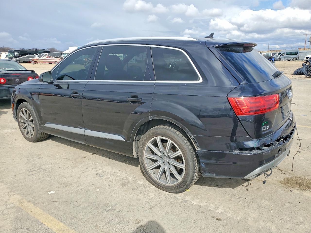 2017 AUDI Q7 photo 2