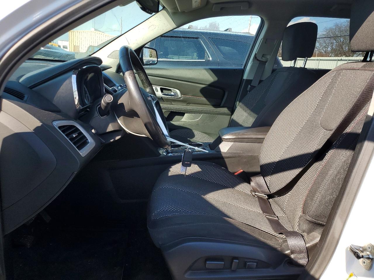 2017 GMC TERRAIN SLE photo 13