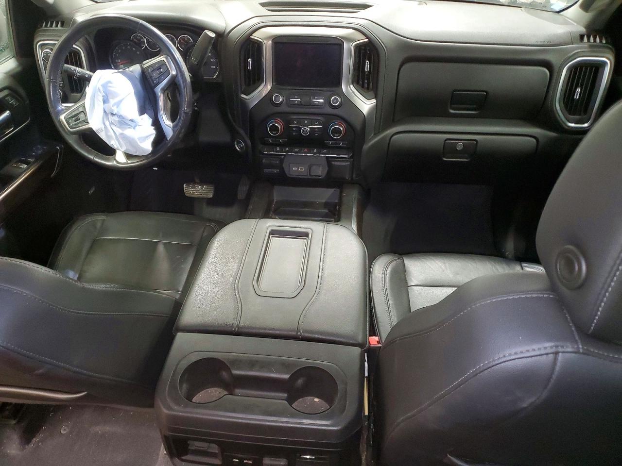 2020 CHEVROLET SILVERADO K1500 RST photo 22